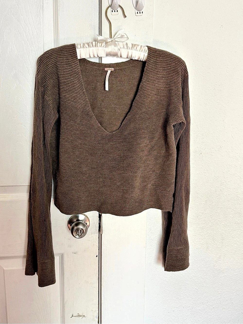 Free People See Me V-Neck Knit Pullover Brown